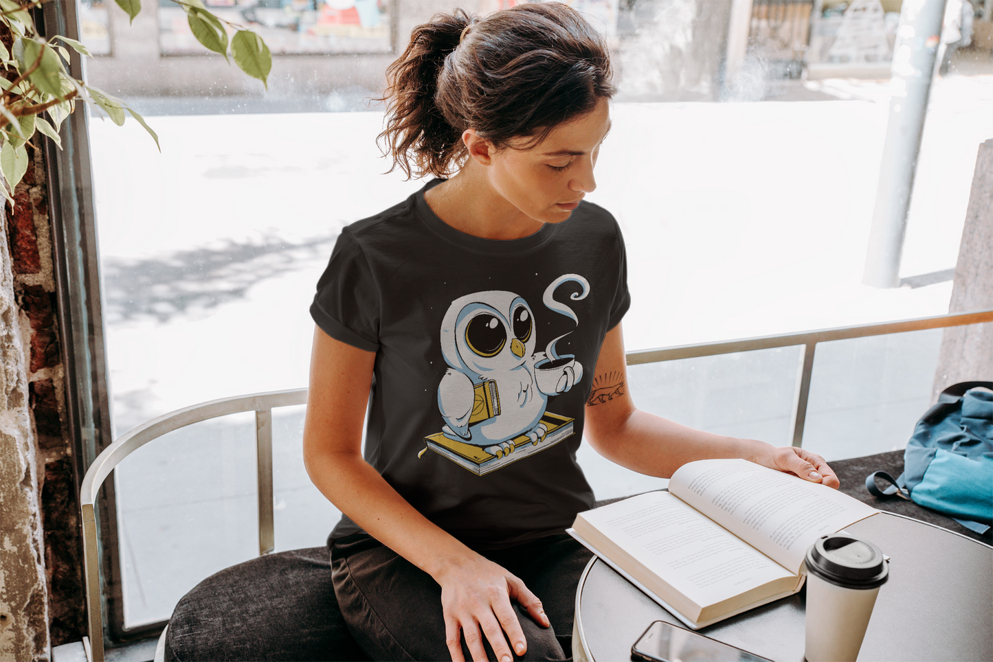 Tricou Owl with books